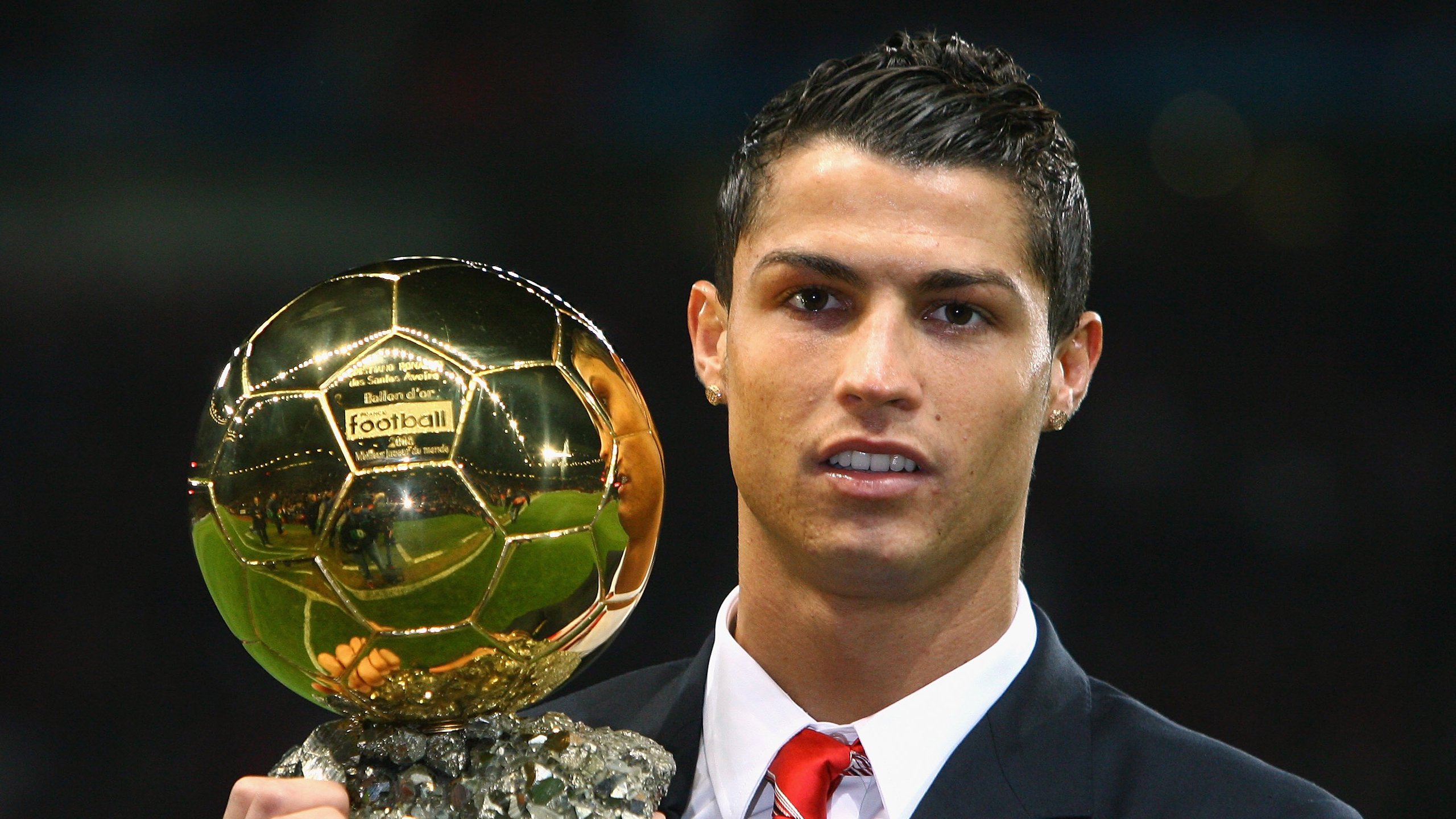 全国企业家高尔夫邀请赛 冠军一杆进洞引全场欢呼